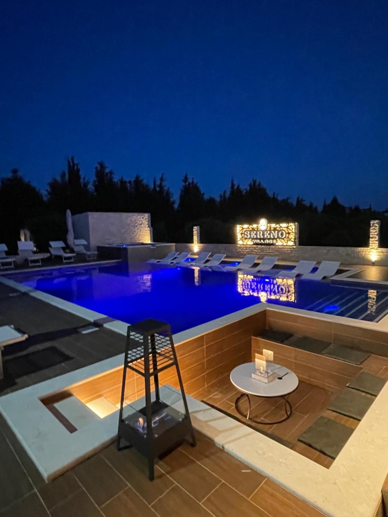 Lux Sereno Village อุลซิน ภายนอก รูปภาพ