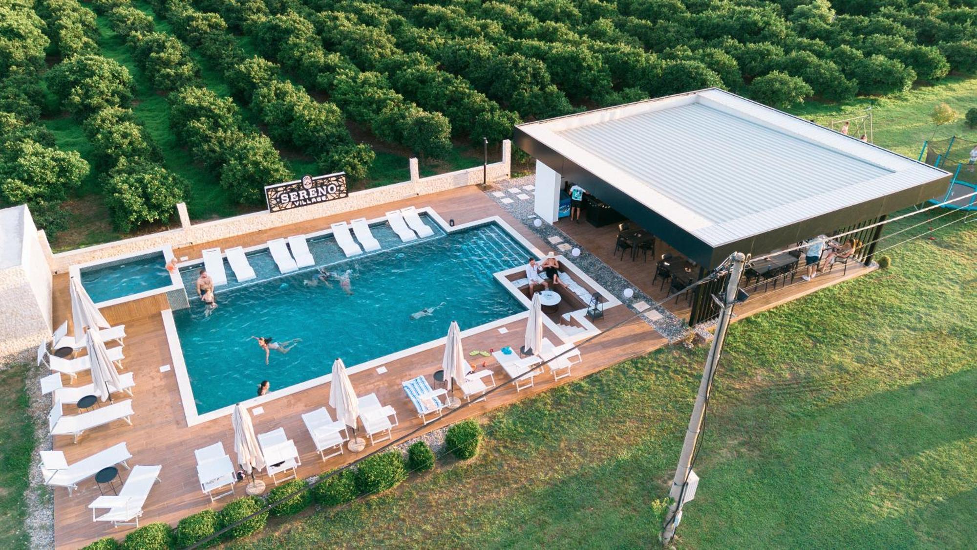 Lux Sereno Village อุลซิน ภายนอก รูปภาพ